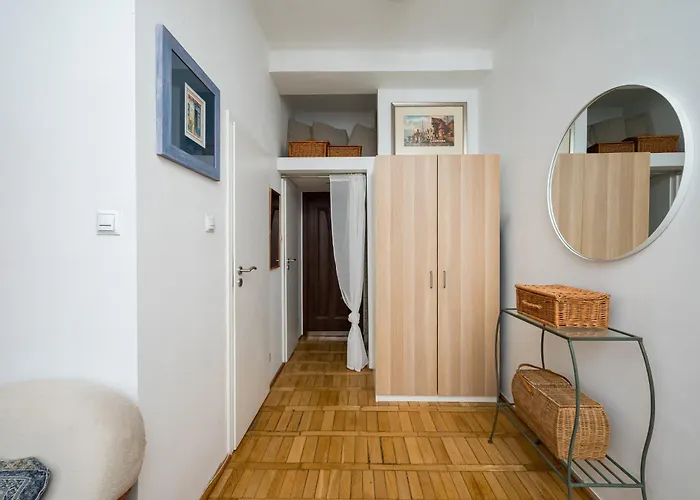 Apartament Metro Wierzbno Warm By Bookinghost *