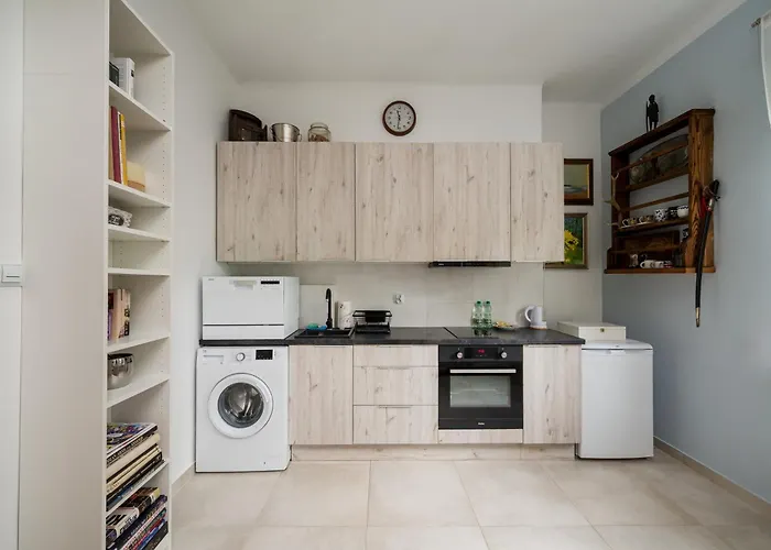 Metro Wierzbno Warm By Bookinghost Warsaw